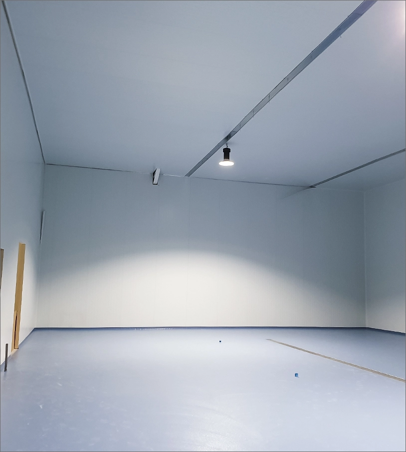 Espacio de una cámara de conservación ejecutada por ACAPANEL