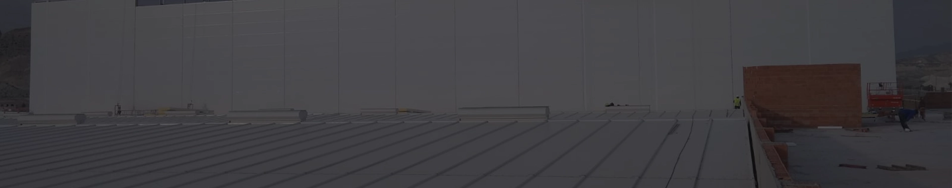 Experiencia en instalación de fachadas industriales