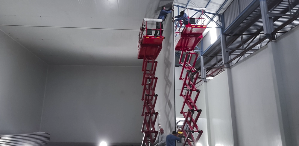 Proyecto de puertas figoríficas, puertas rápidas y puertas correderas