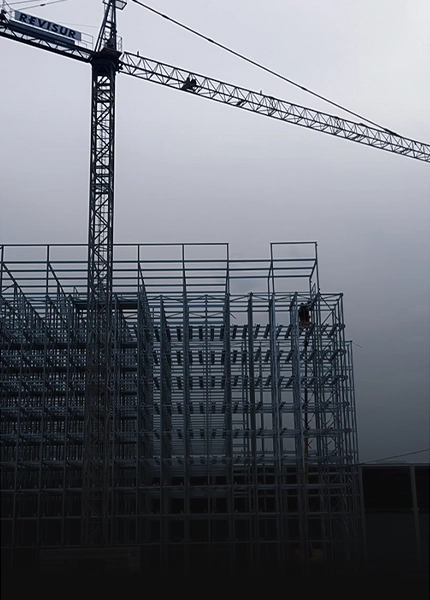 Imagen que representa parte del mensaje de la web en construcción, al identificar que el proyecto esta en cosntrucción, en versión para móvil.